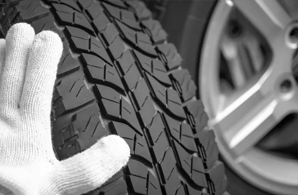 タイヤの溝チェック