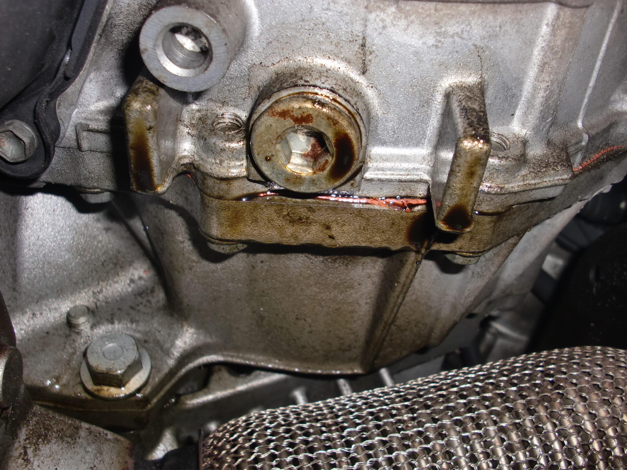 MINI R６1 ペースマン　オイル漏れ修理